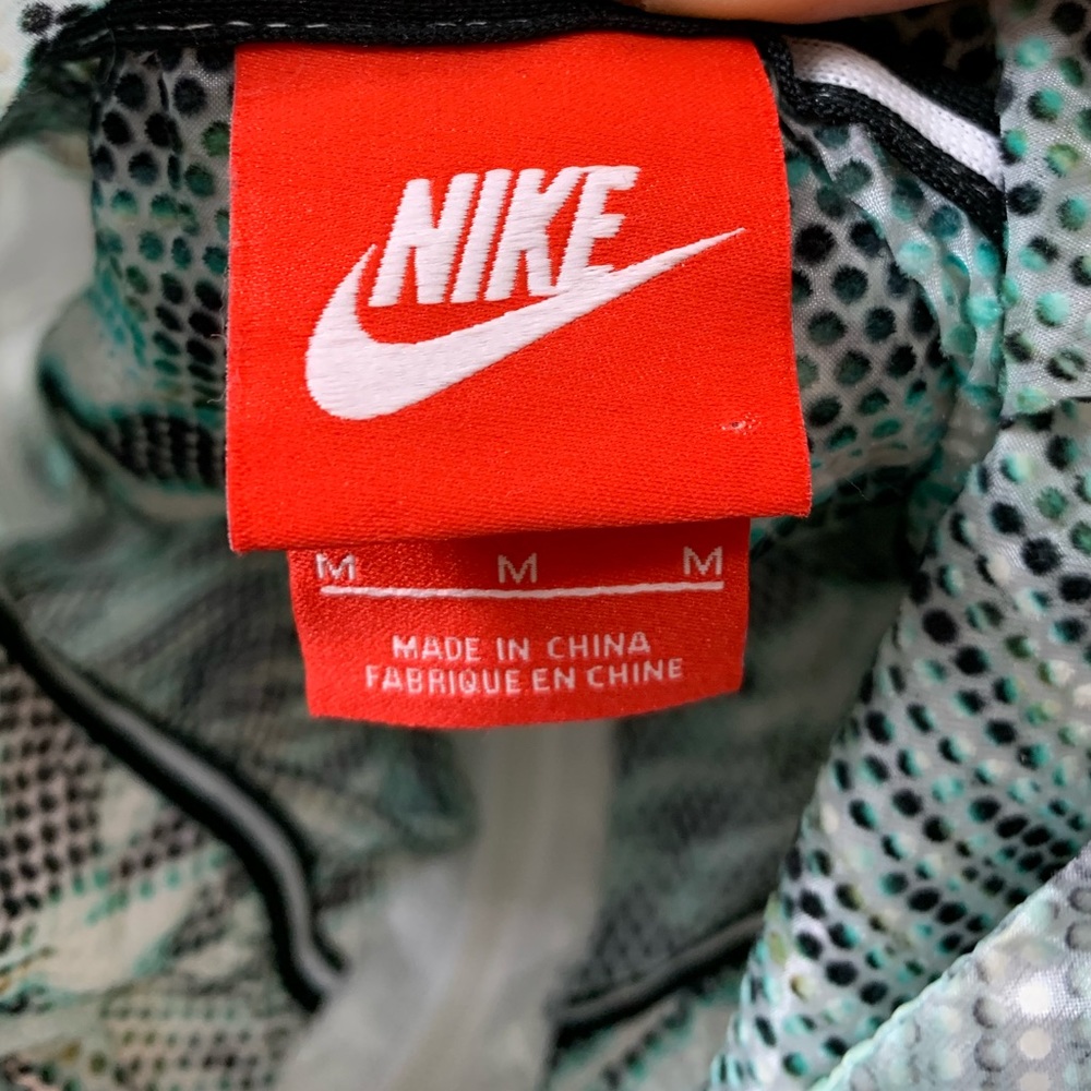 Nike Tech Hyperfuse Windrunner Jacket Light Aqua - Picture 7 of 14